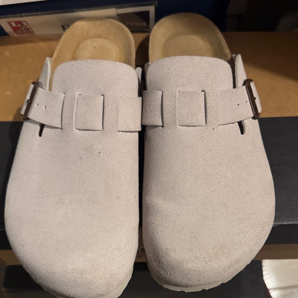 Women's Suede Mules in Light Gray
